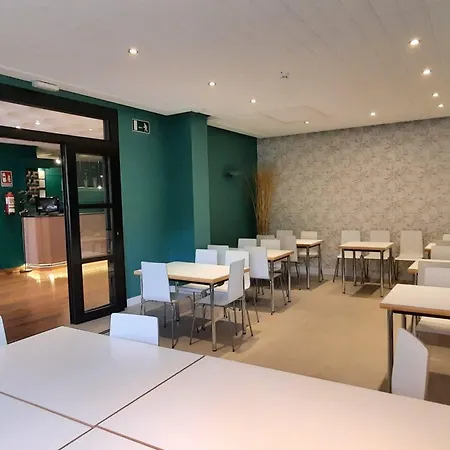 博纳诺瓦公园酒店 2*